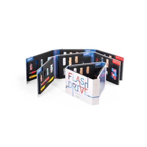 FLASH DRIVE SHOWCASE. Présentoir de clés USB