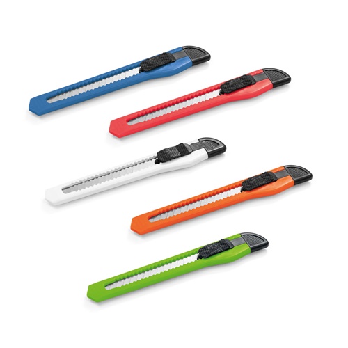 Cutter avec mécanisme de verrouillage